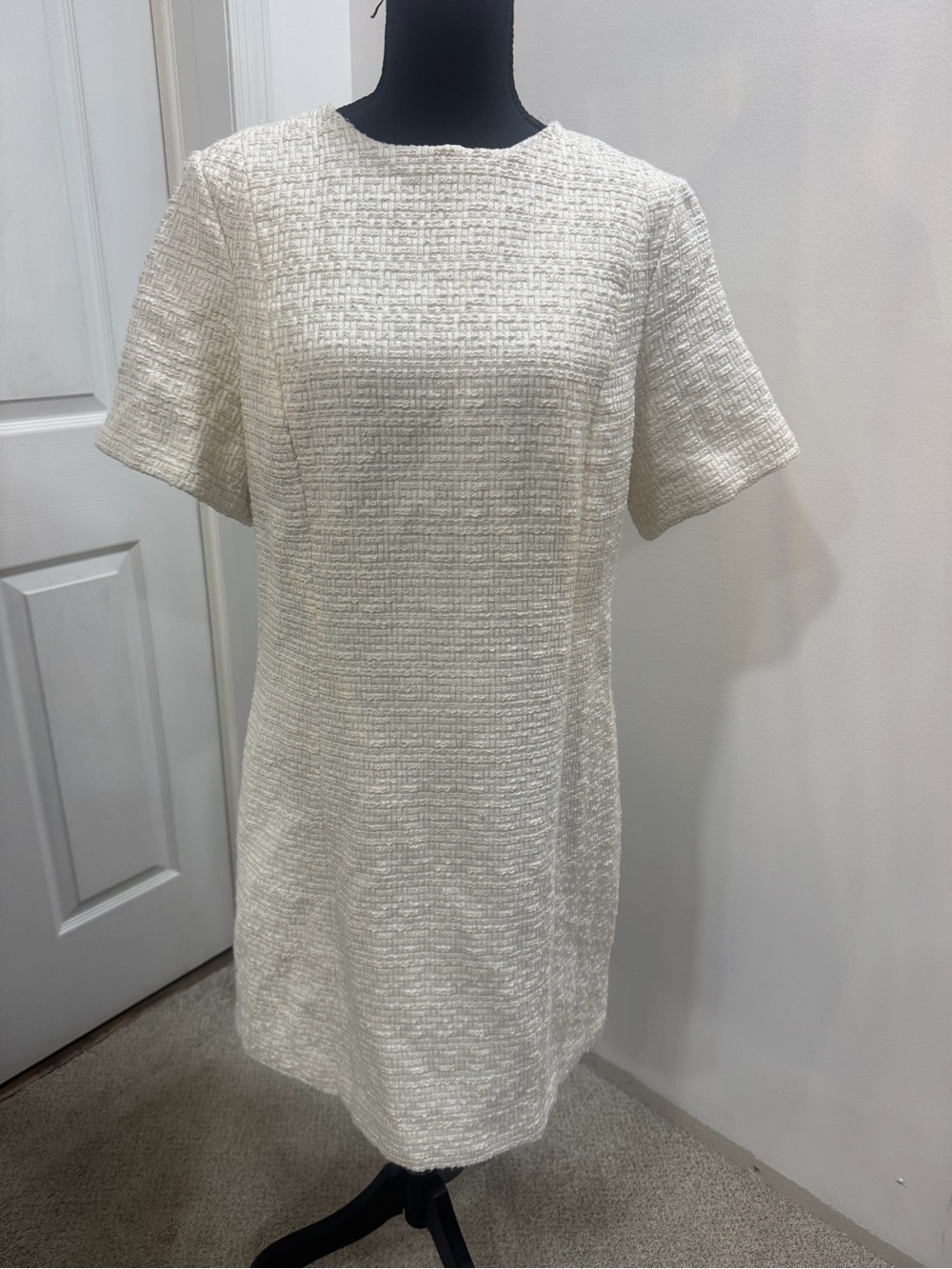 H&M Cream Textured Shift Mini Dress